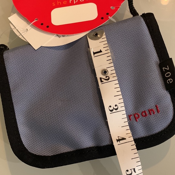 Sherpani Zoe travel/passport wallet - Picture 10 of 10